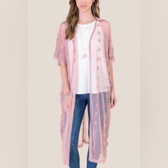 Francesca's Collections Tops - NWOT Francesca’s Collections Lavender Lace Maxi Kimono | Size Medium